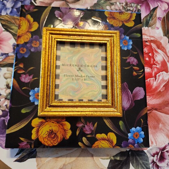 MACKENZIE-CHILDS FLOWER MARKET FRAME - NEW WITHOUT TAGS - Picture 1 of 5
